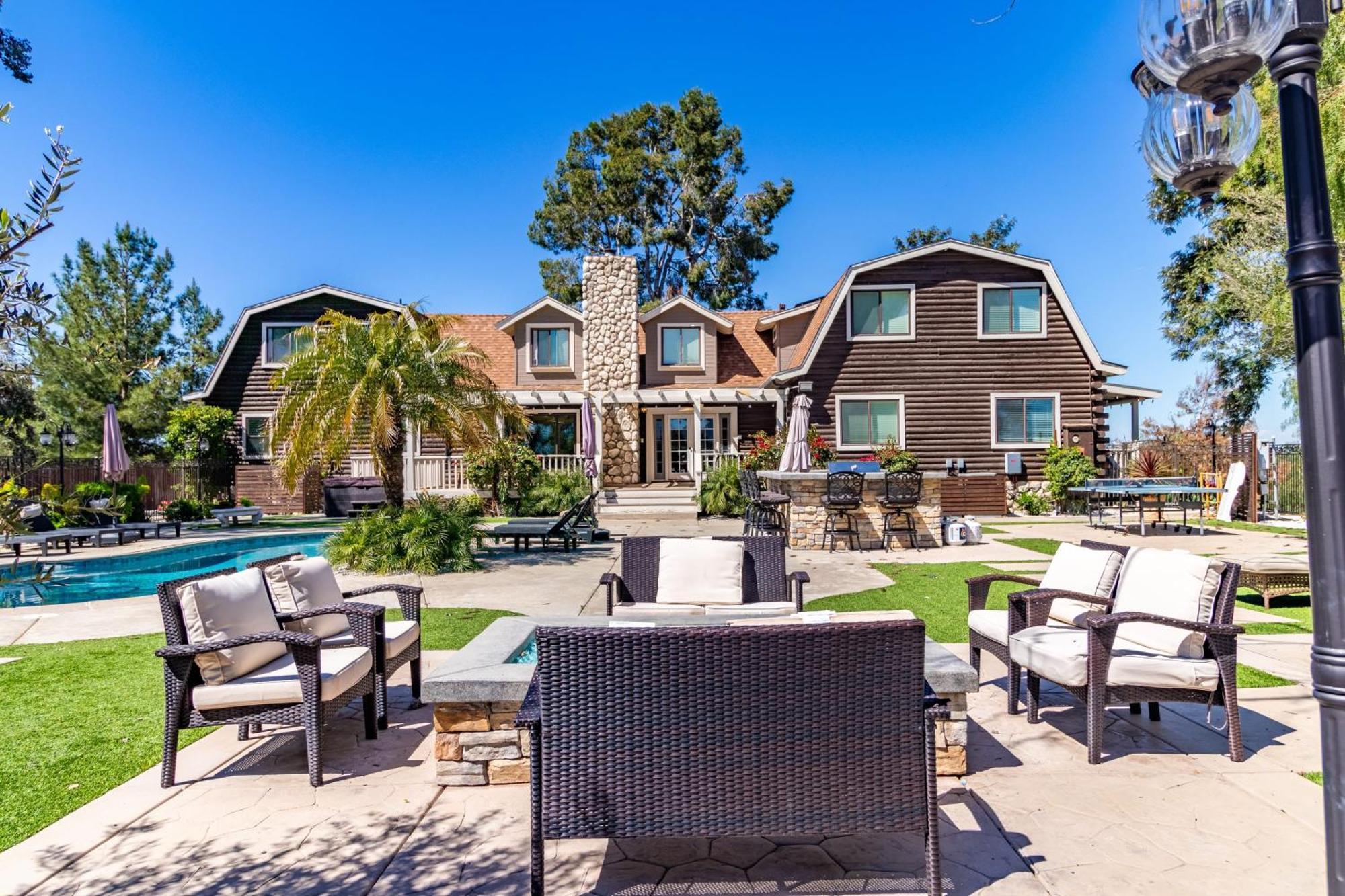 Chateau Syrah By Avantstay Picturesque Estate W Pool, Hot Tub, Pool Table & Table Tennis Temecula Ngoại thất bức ảnh